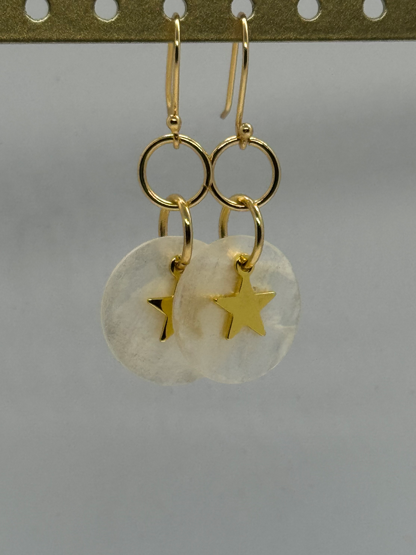 Shell and star earrings