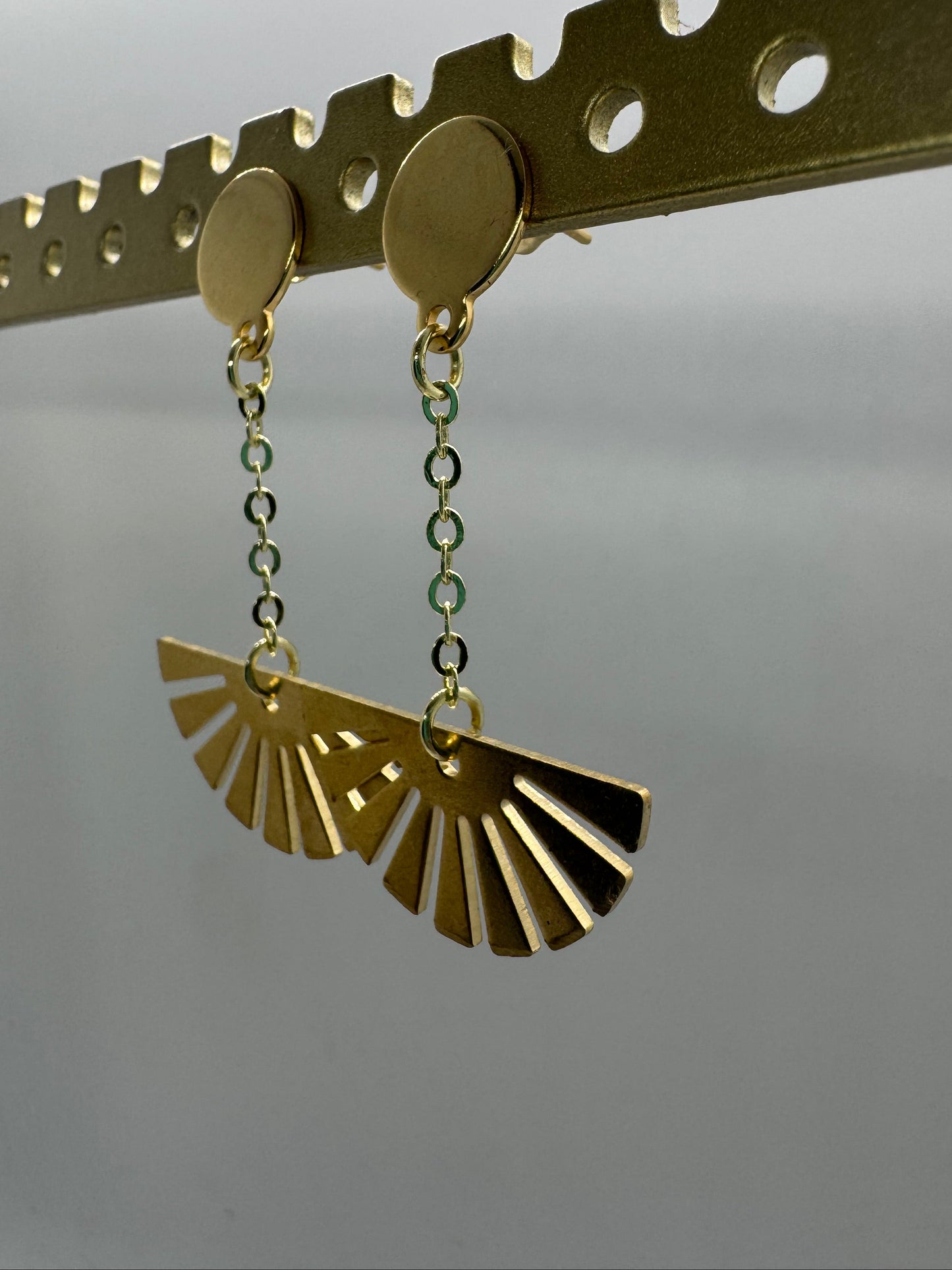 Gold chain drop earrings