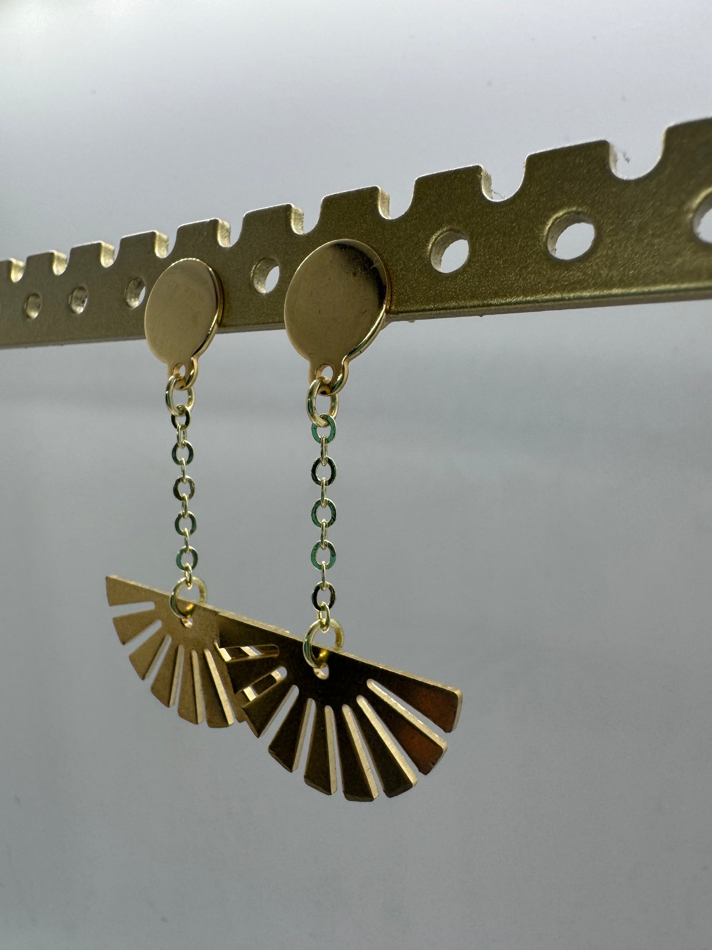 Gold chain drop earrings