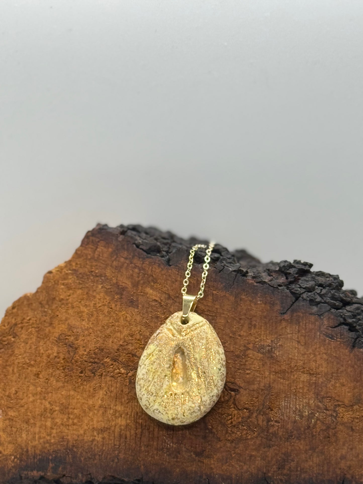 Yellow sunstone necklace