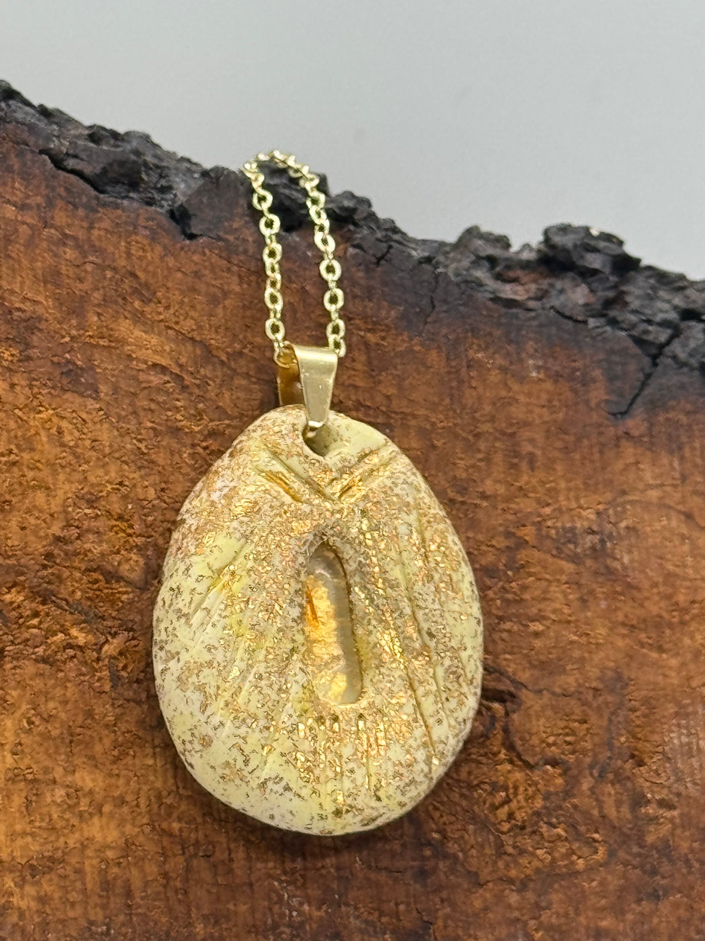 Yellow sunstone necklace