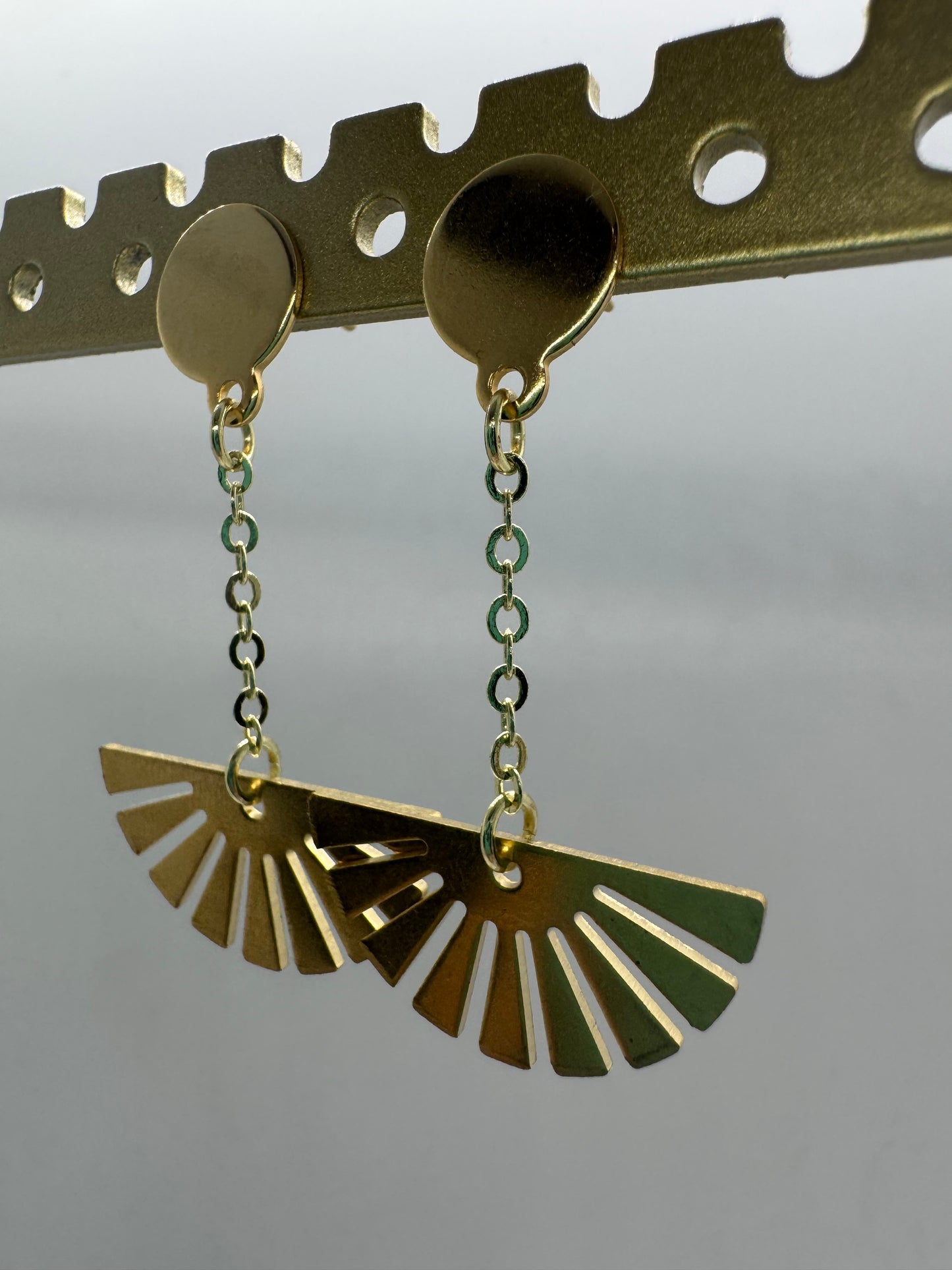 Gold chain drop earrings