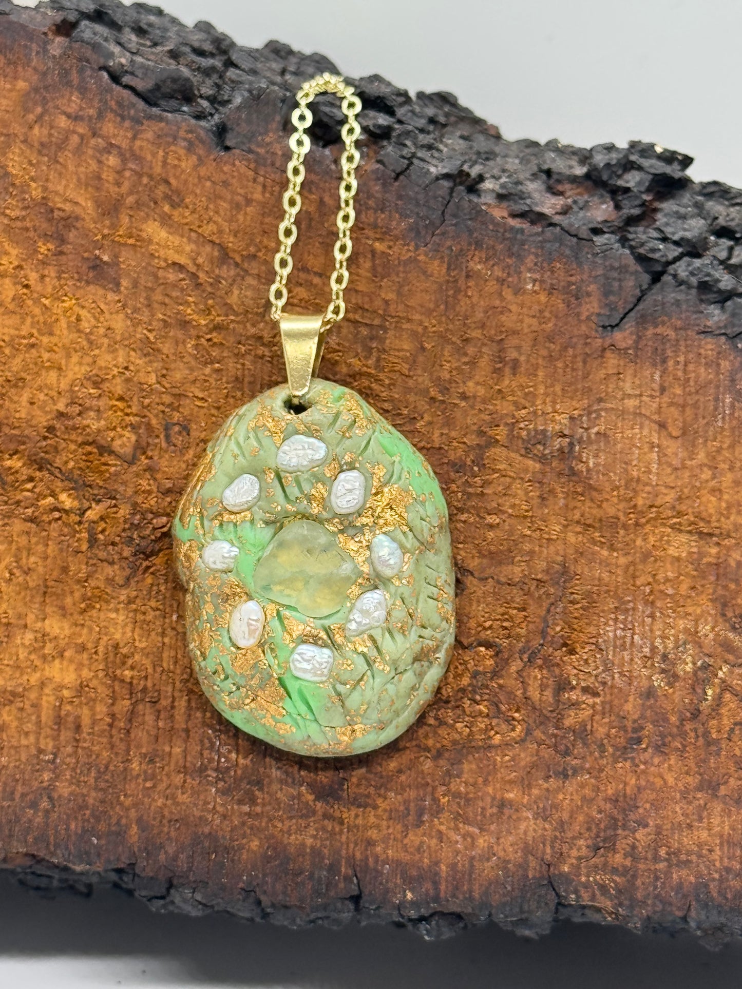 Pearl and fluorite mint green clay necklace, handmade, 14K gold plating