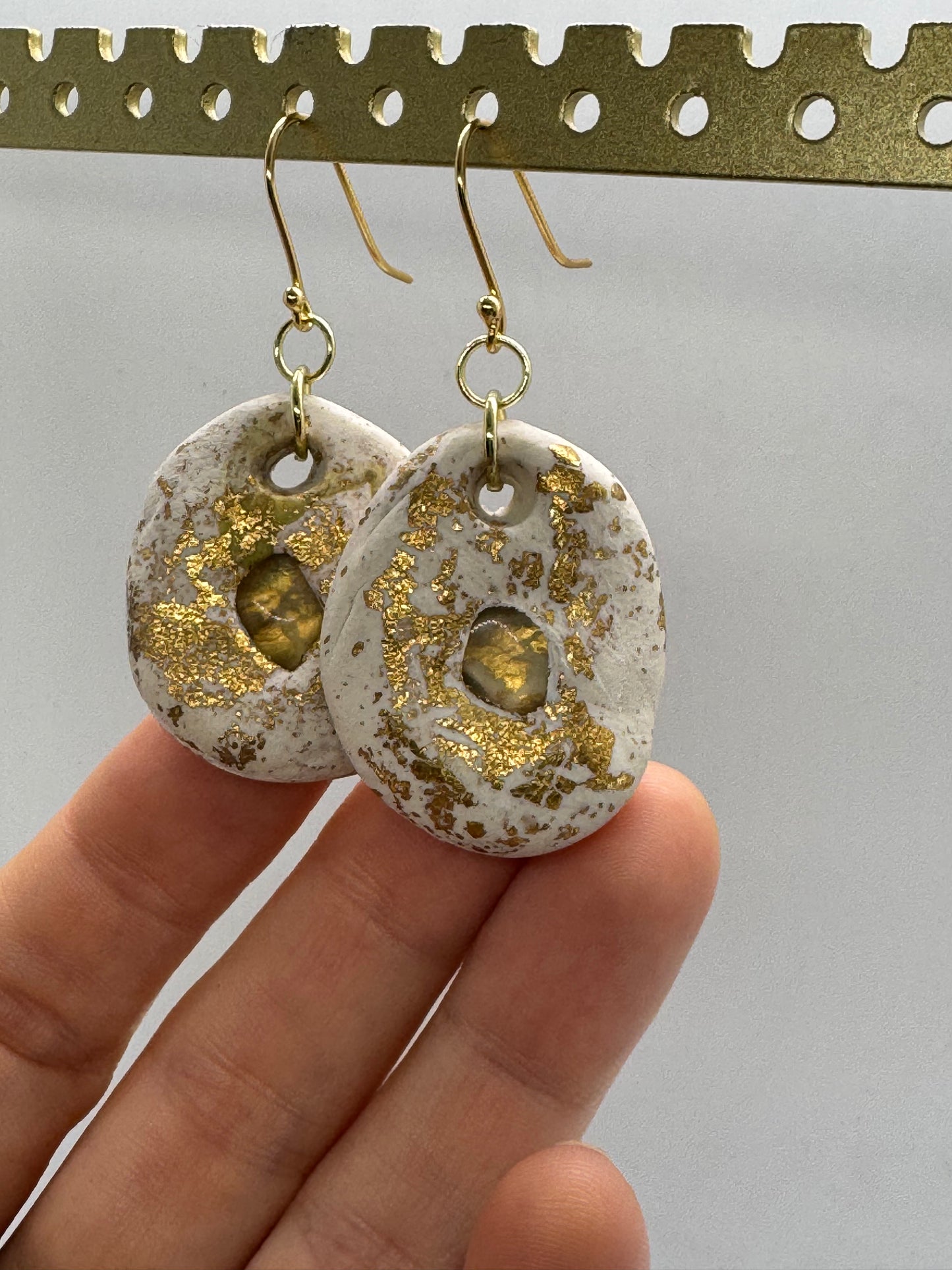 Sunstone and clay beige and gold earrings