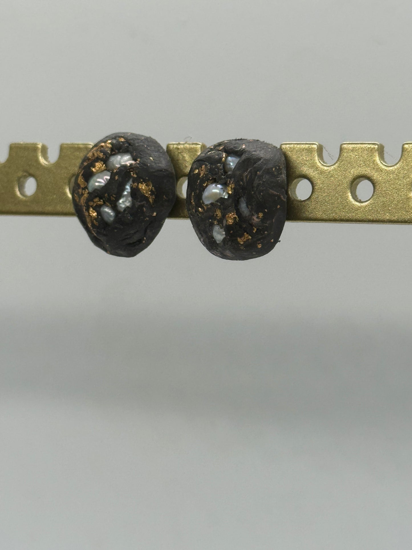 Black pearl clay stud earrings